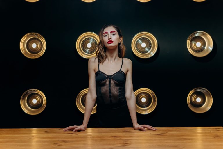 Jovem mulher sedutora